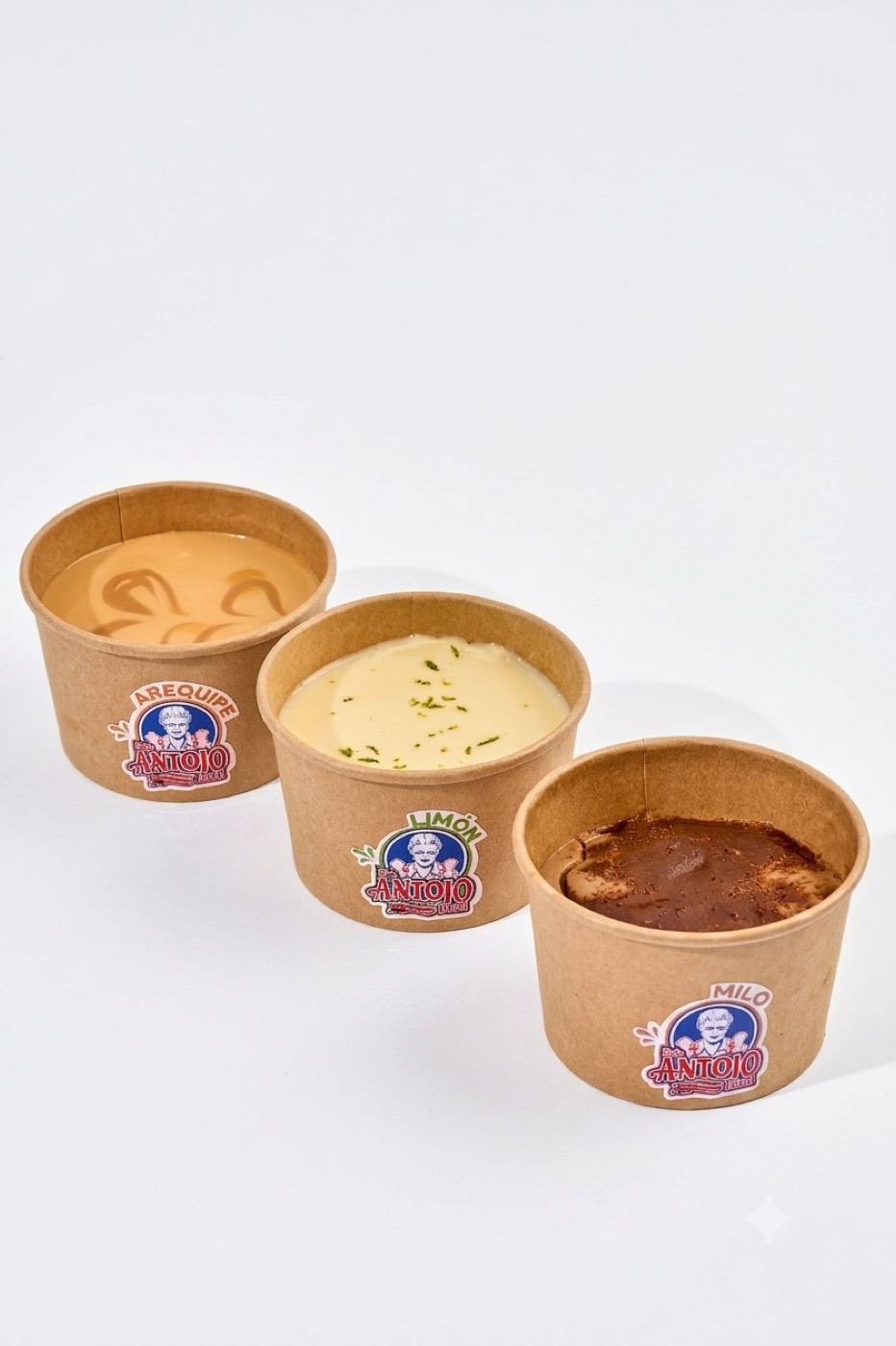 Postres cuchareables de Milo, arequipe y limón